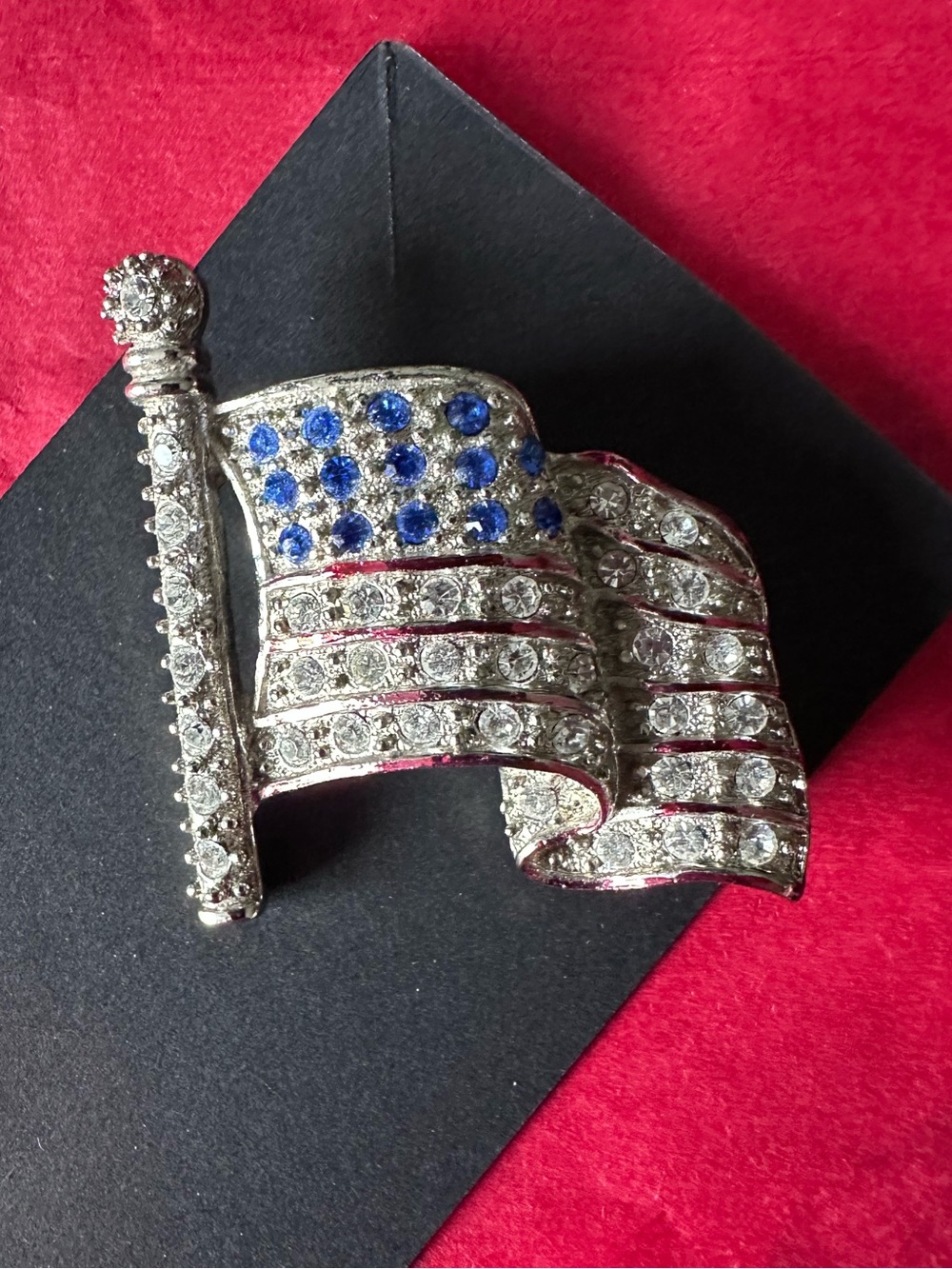 Rhinestone American Flag Brooch Patriotic USA Crystal Red White Blue Pin
